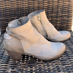 Officine Creative Italian leather booties EUC
